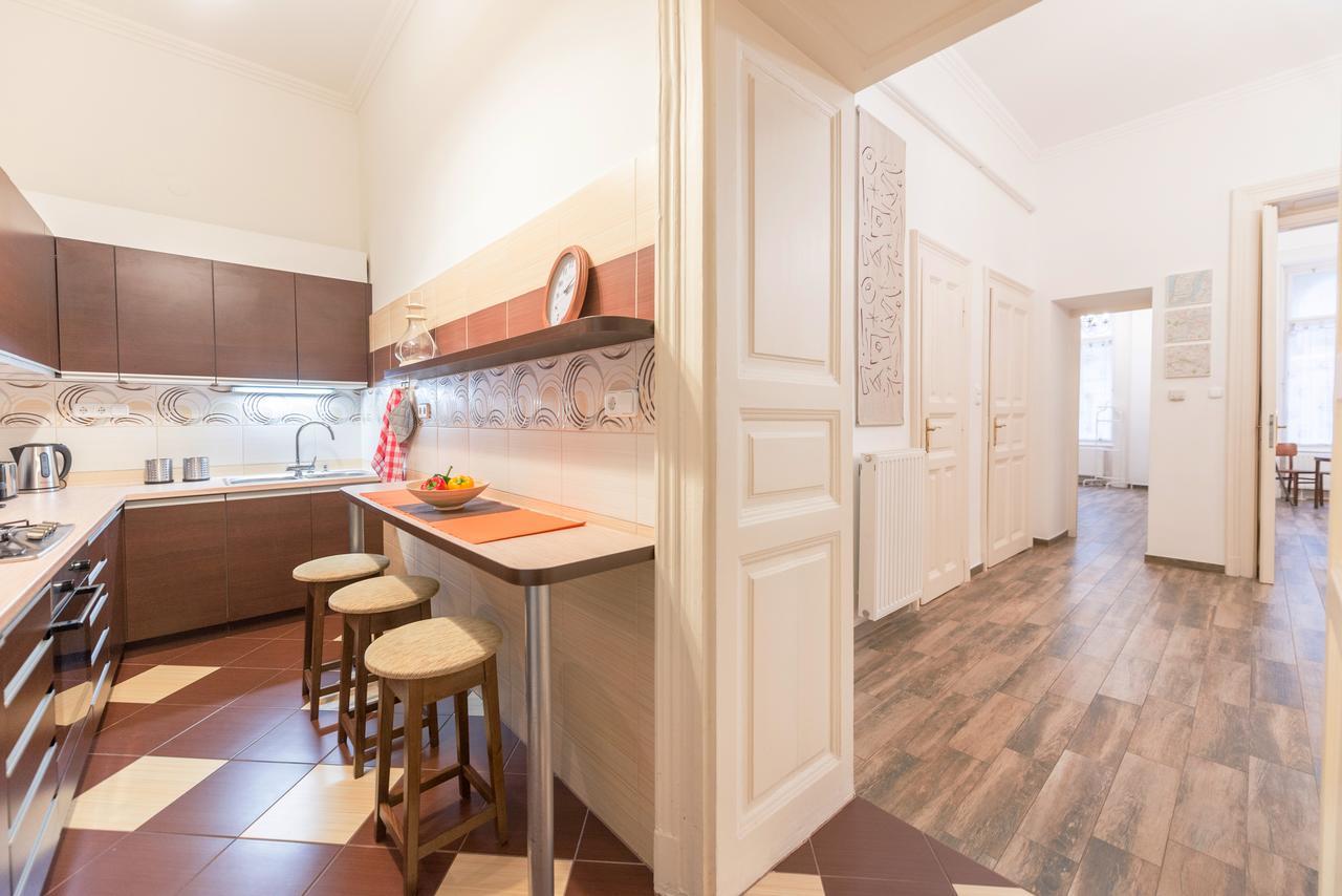 Family And Friends Apartment Budapeszt Zewnętrze zdjęcie
