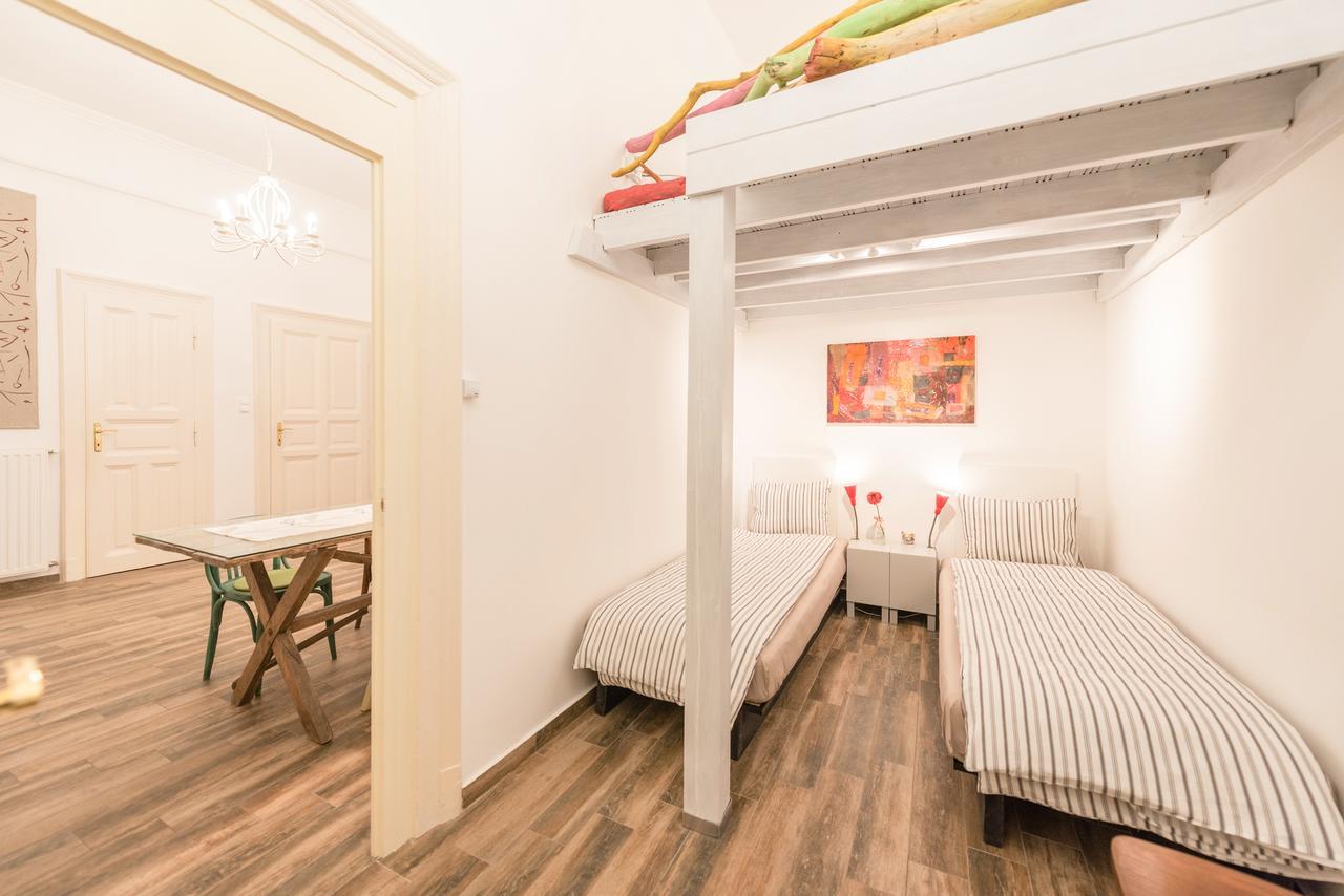 Family And Friends Apartment Budapeszt Zewnętrze zdjęcie