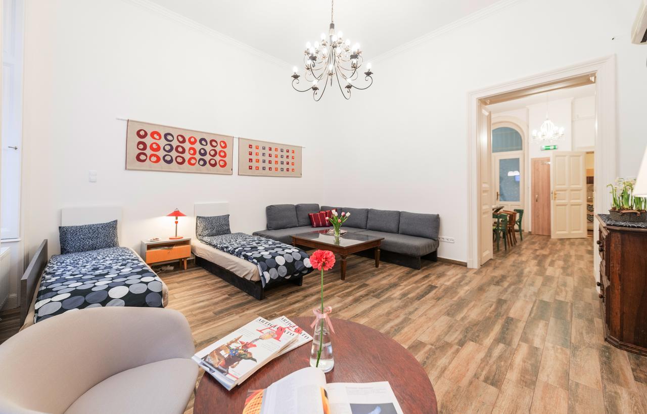 Family And Friends Apartment Budapeszt Zewnętrze zdjęcie